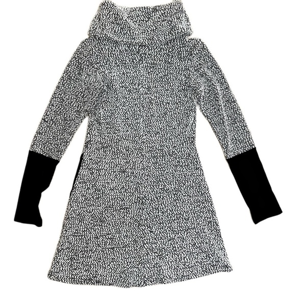 Dinh Ba Textured Cozy Dress - XS - Picture 2 of 6